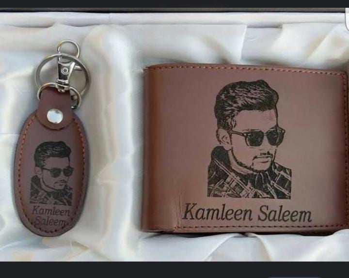 Customize Picture Wallet With Keychain*